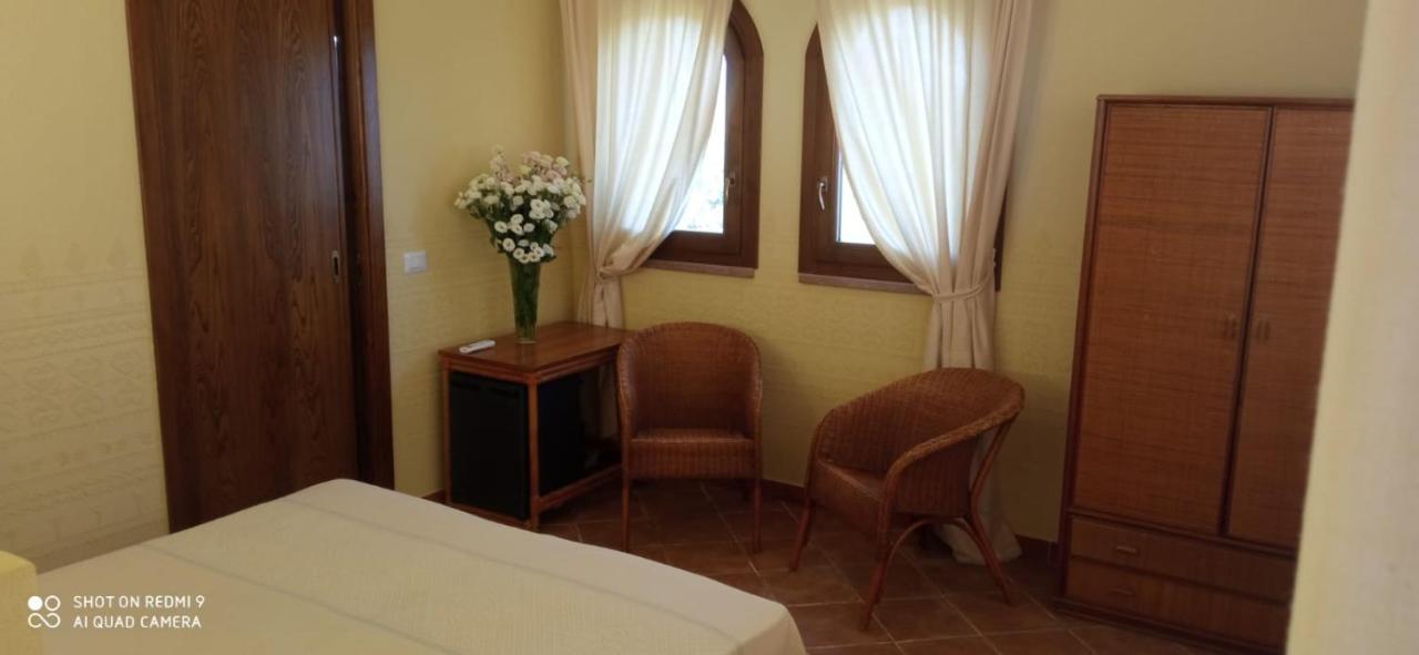 S'Ena Hotel Arbus Εξωτερικό φωτογραφία