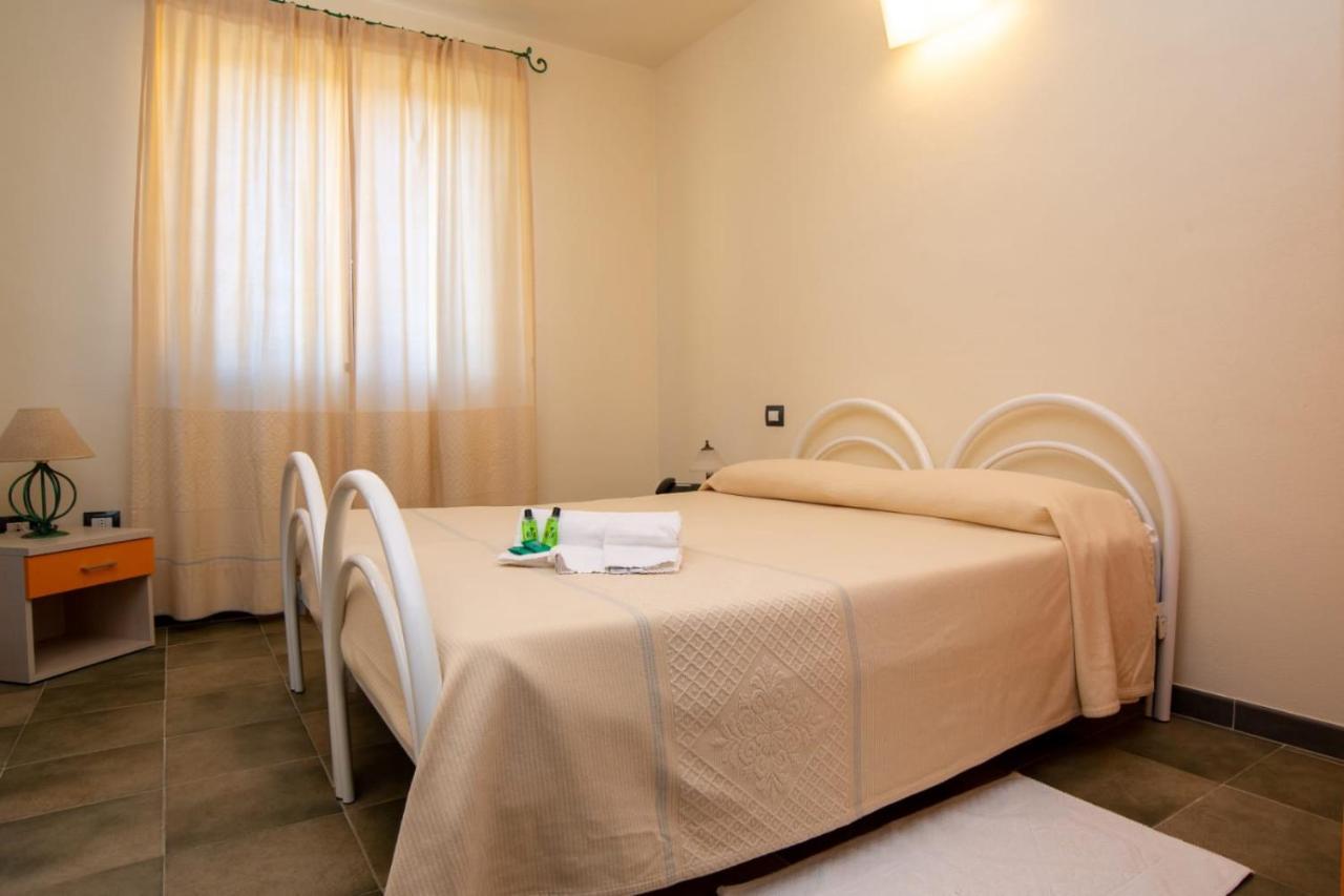 S'Ena Hotel Arbus Εξωτερικό φωτογραφία