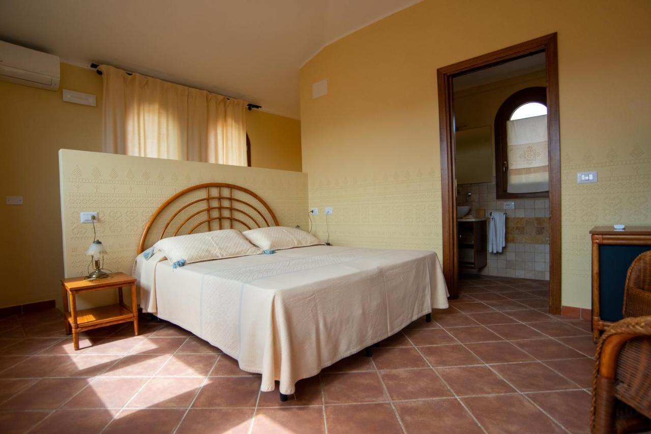 S'Ena Hotel Arbus Εξωτερικό φωτογραφία